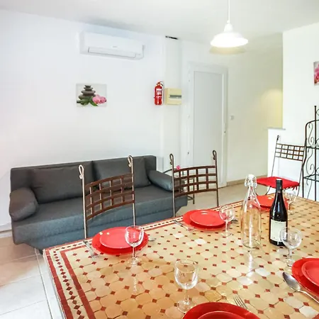 In With Swimming Pool *