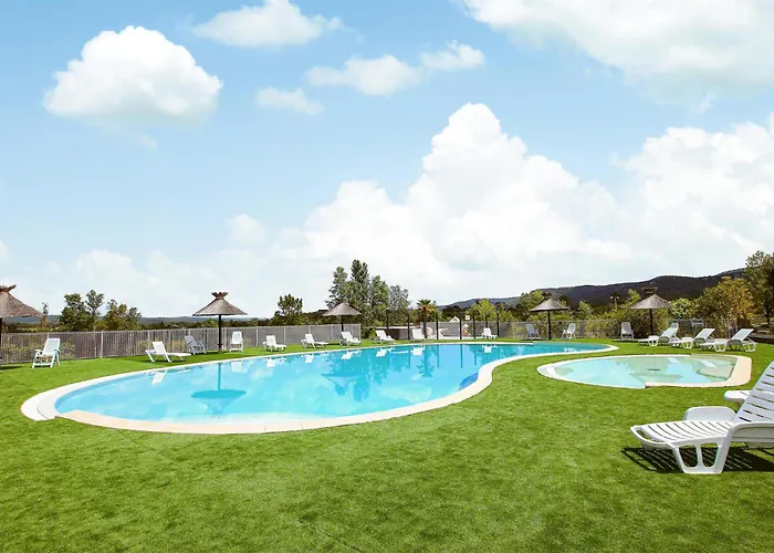 In With Swimming Pool