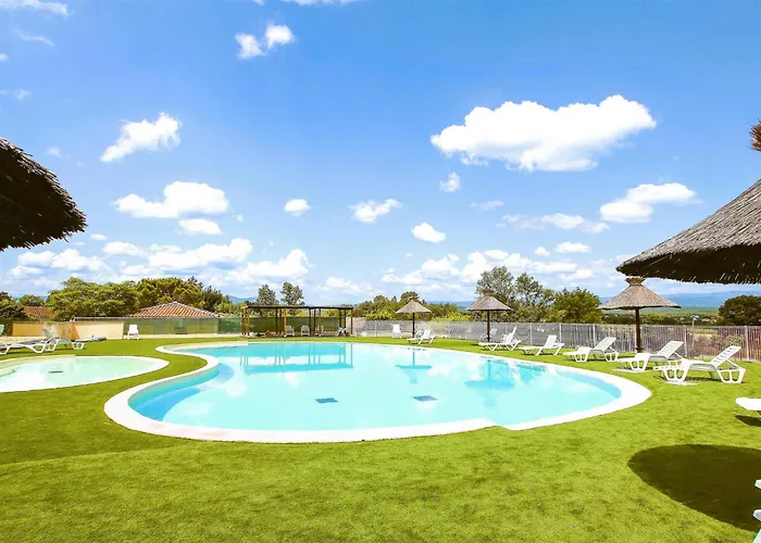 Tatil Evi In With Swimming Pool Grospierres