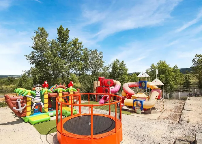 Tatil Evi In With Swimming Pool Grospierres